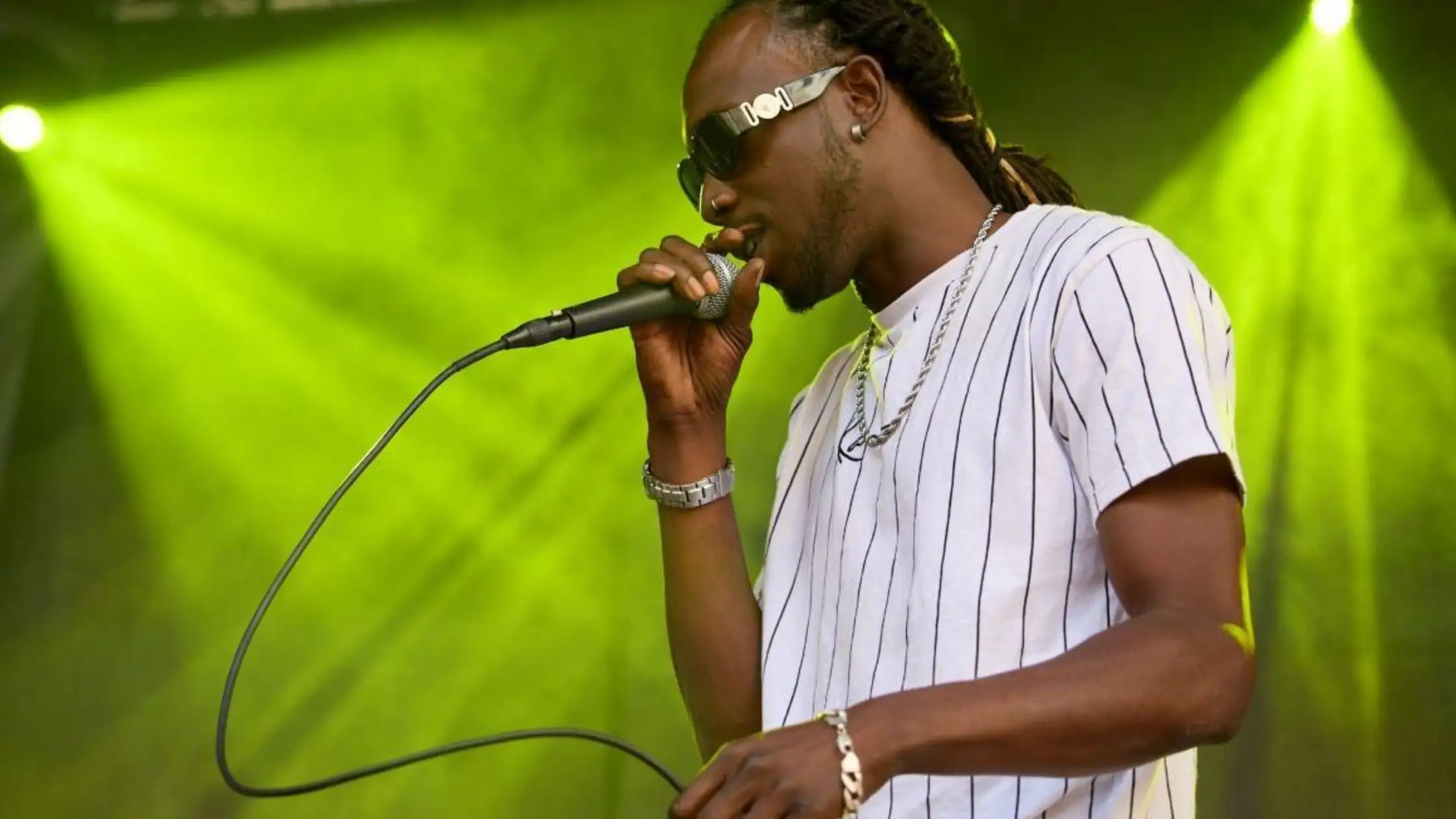 El cantautor Babaflow trenca barreres amb el rap en català, des de l'Empordà
